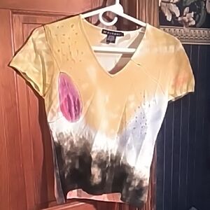 Mechant Yellow and Black Artistic V-Neck Tee